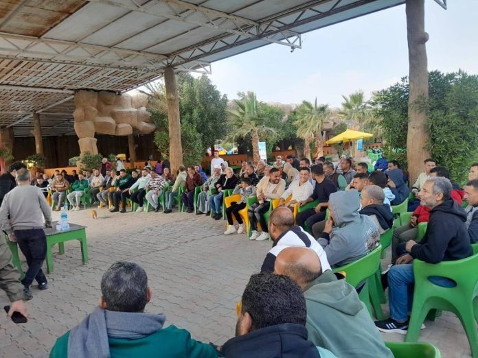 النائب يوسف الجميل يلتقى بالقائمين علي منظومة النقل لخدمة المصانع ببني سويف