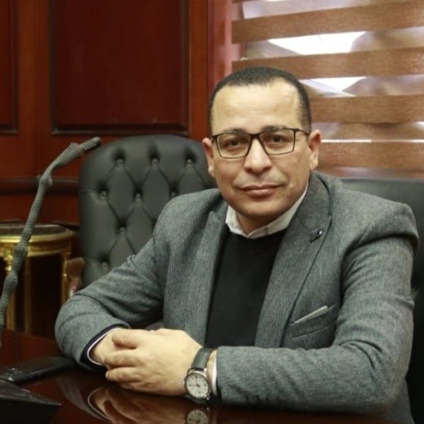 أحمد دسوقى يكتب عن ..فلاحو أراضى الأوقاف يستغيثون بالرئيس