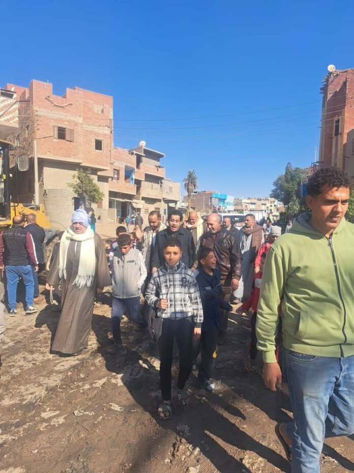 بالصور… بالتنسيق بين النائب يوسف شعبان الجميل والوحدة المحلية حملة نظافة مكبرة بقرية حاجر بنى سليمان