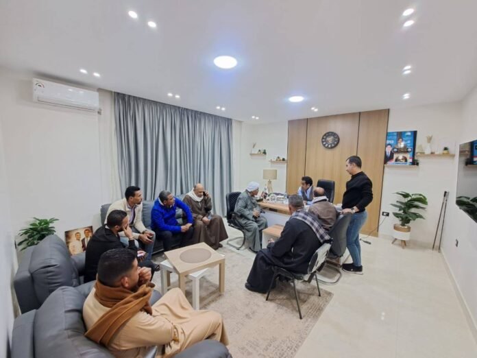 بالصور.. لقاء المواطنين بالنائب يوسف الجميل بمكتبه لبحث مطالبهم