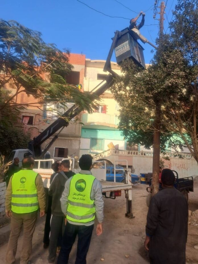 بعد لقاء النائب يوسف الجميل بأهالى السعادنة.. رفع القمامة وإنارة الشوارع وتمهيد الطرق بالقرية