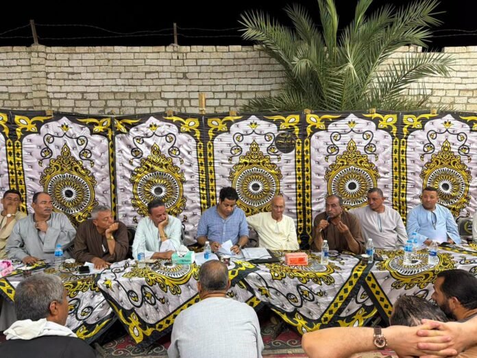 فى لقاء بقرية سنور.. النائب يوسف الجميل يعرض على الأهالى ما تم إنجازه ويناقش المشاكل الأخرى